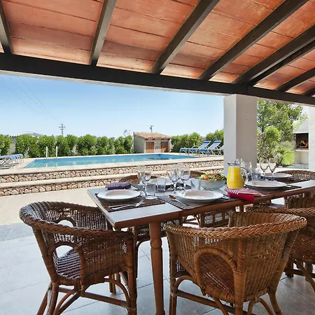 Les Oliveres Villa *