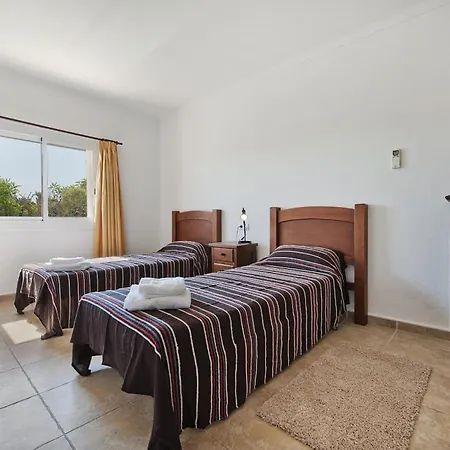 Villa Les Oliveres *
